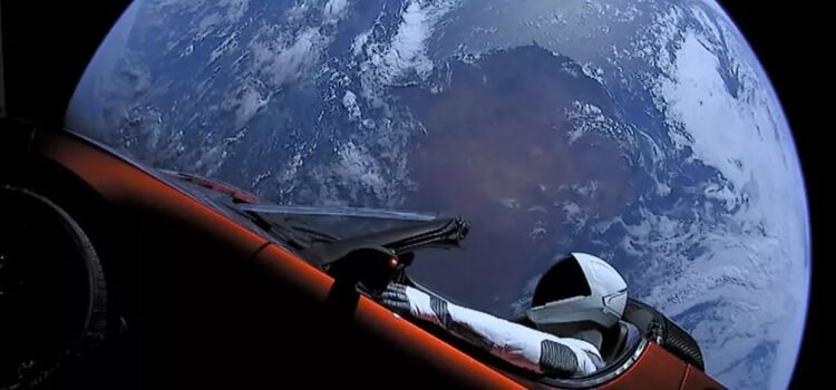 Confusión espacial: astrónomos identifican el Tesla de Elon Musk como asteroide