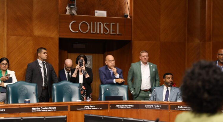 El alcalde Whitmire podría perder el respaldo del Partido Demócrata del Condado de Harris