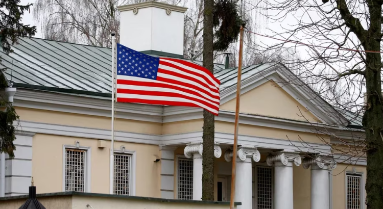 Estados Unidos pide a sus ciudadanos que eviten ir a Bielorrusia o que abandonen la nación de inmediato