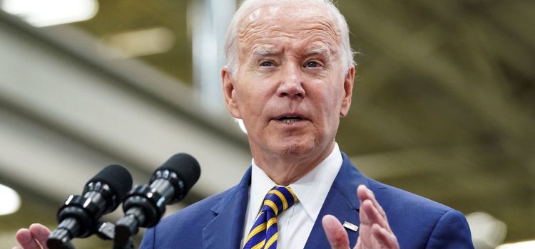 Biden rechaza la investigación de juicio político en su contra, acusando a republicanos