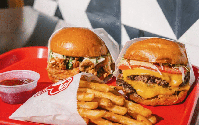 El restaurante de hamburguesas emergente favorito de culto de Houston establece fecha de apertura para su ubicación permanente