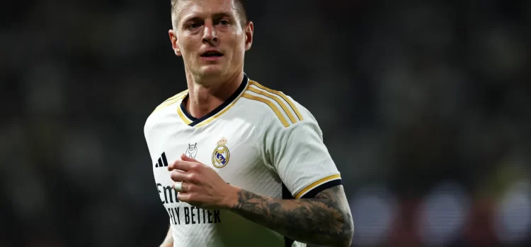 Toni Kroos Enfrenta Abucheos en la Supercopa de España por Declaraciones Anti-Boom del Fútbol Saudita